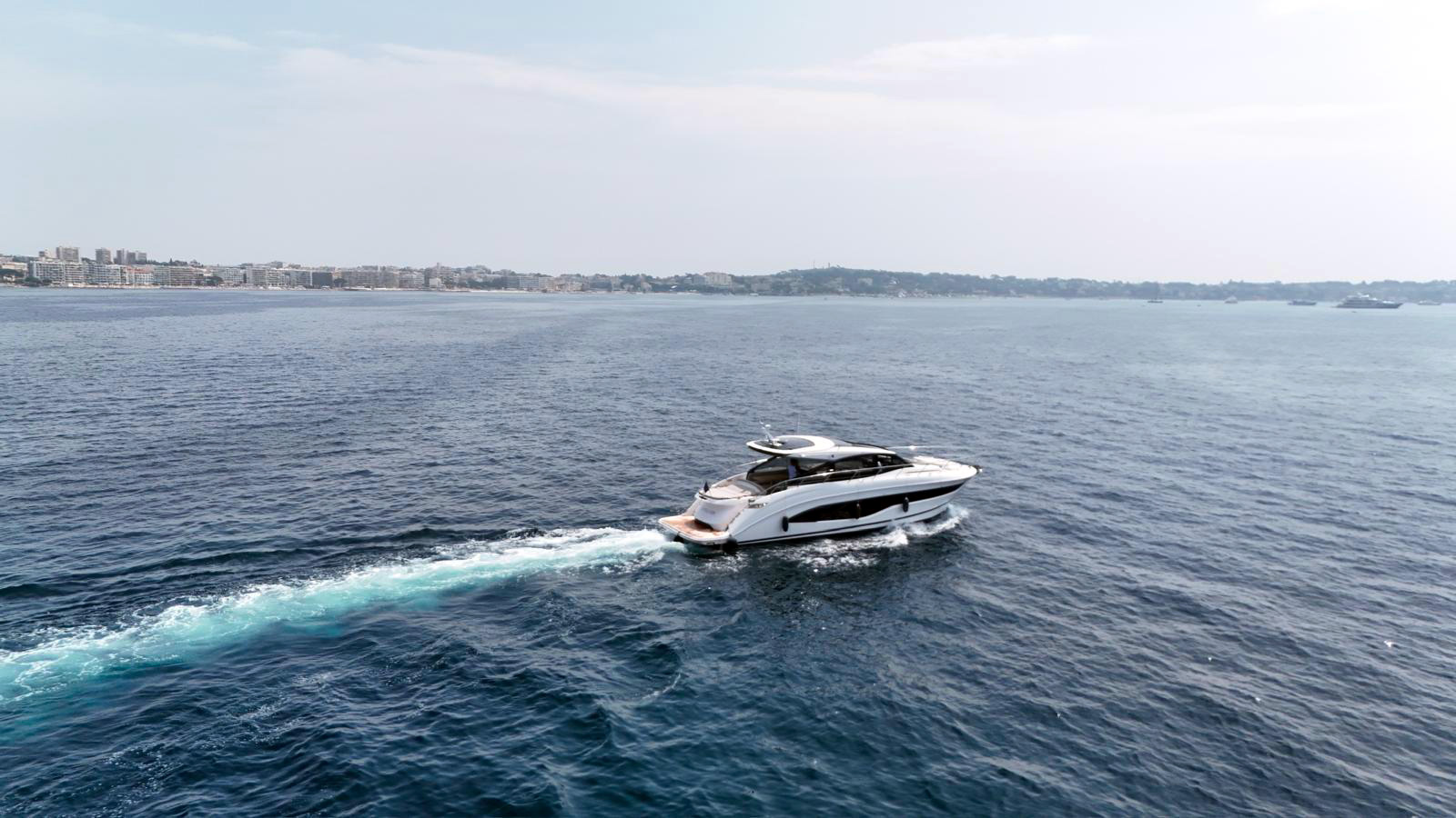 Yacht-Princess-V55-03